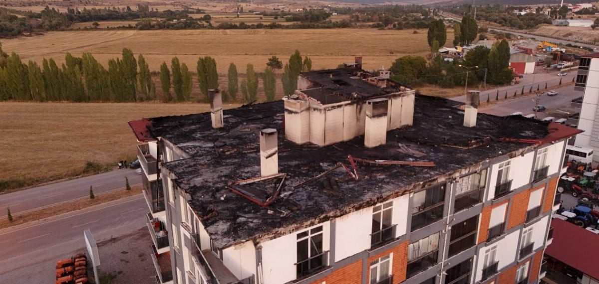 Beyşehir’de çatı yangını sonrası 20 aile evlerinden uzak kaldı