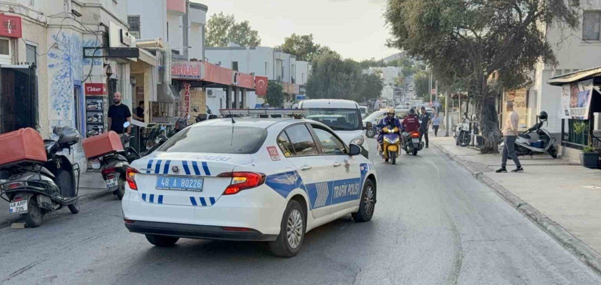 Bodrum Gümbet’te depo kısa sürede alevlere teslim oldu
