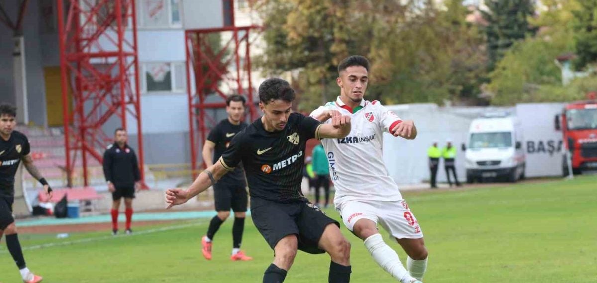 Boluspor kupada evinde Karşıyaka karşısında 3-1 mağlup oldu