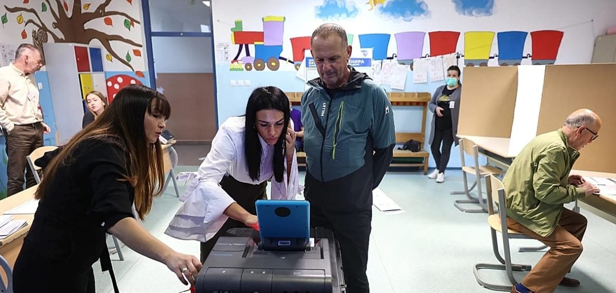 Bosnia general election sees new electronic voting and rising ethnic tensions
