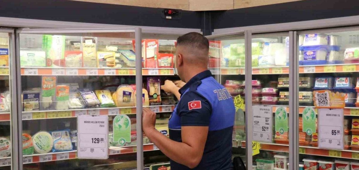 Bozdoğan zabıta ekipleri marketleri denetledi ve kurallara uymayanlara işlem yapıldı
