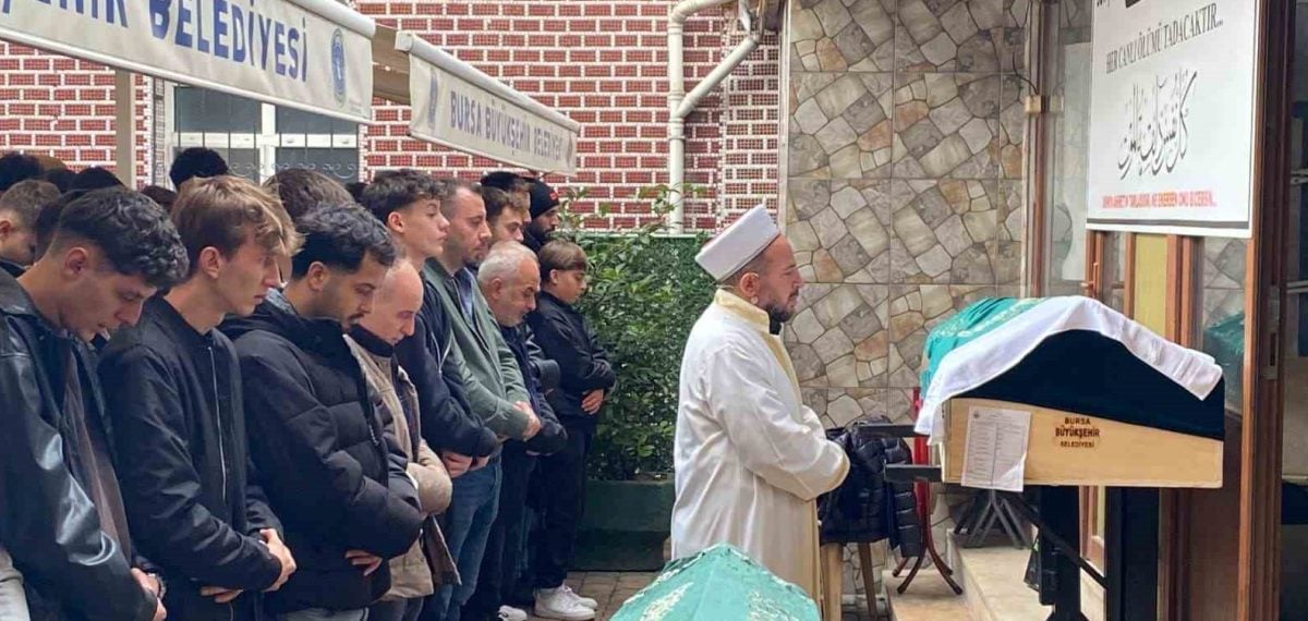 Bursa İnegöl’de kız meselesi kavgasında bir genç hayatını kaybetti