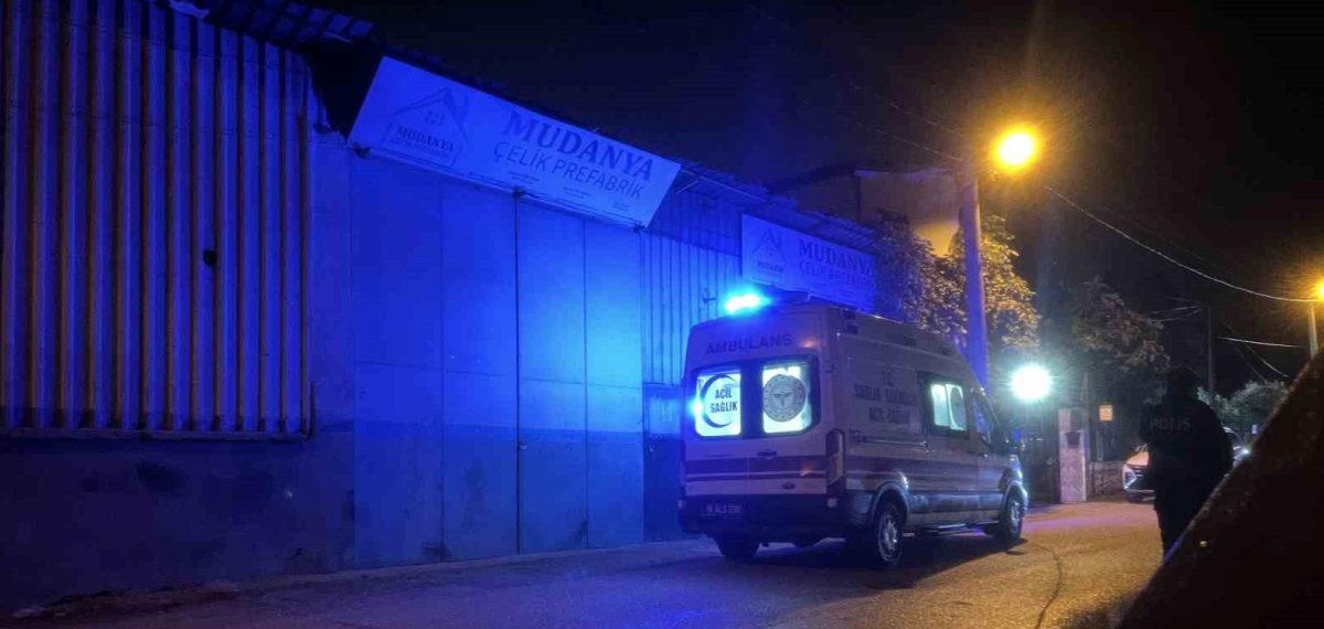 Bursa’da çatladan düşen işçi yaşamını yitirdi
