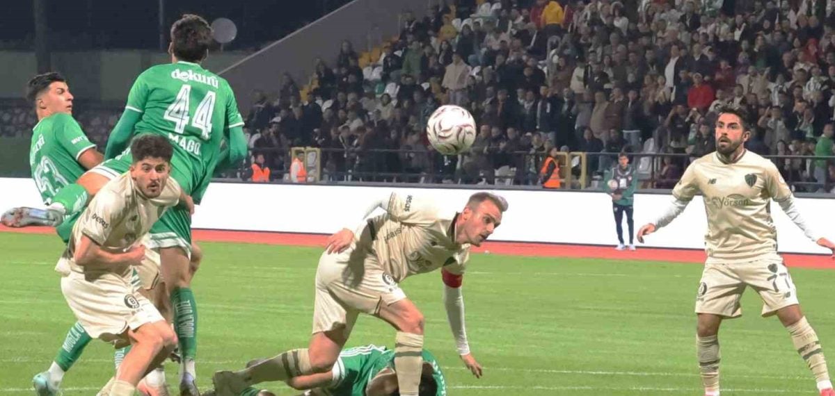 Bursaspor deplasmanda Muğlaspor’u 3 farklı skorla mağlup etti