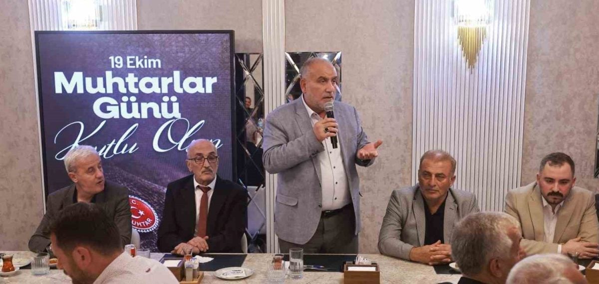 Canik Belediye Başkanı Sandıkçı muhtarlarla buluştu ve projeleri anlattı