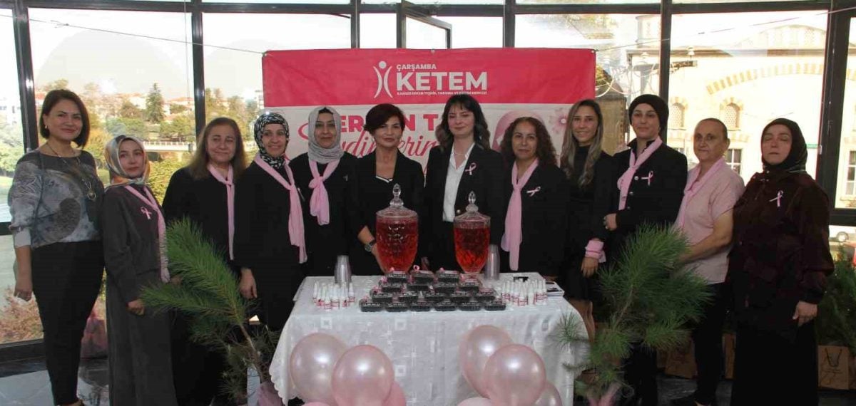 Çarşamba’da düzenlenen seminere katılımcılara aronya ve çam fidanı dağıtıldı