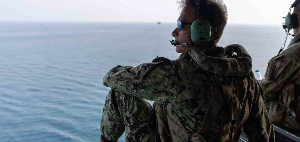 CENTCOM Komutanı Brad Cooper Hürmüz Boğazı’nda mayın temizleme çalışmalarını denetledi