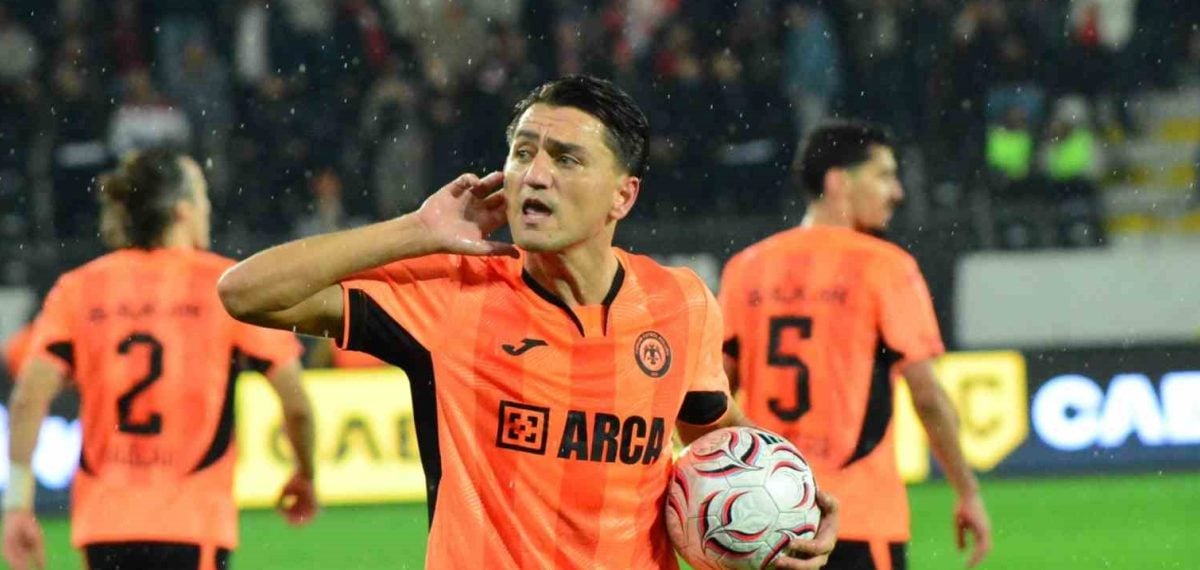 Çorum FK ile Çaykur Rizespor arasında ilk yarı 1-1 eşitlikle tamamlandı