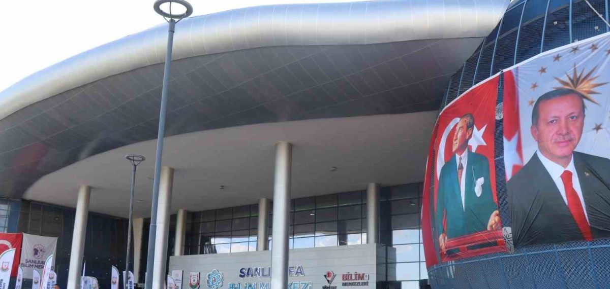 Cumhurbaşkanı Erdoğan TEKNOFEST Güneydoğu programında Bilim Merkezi açılışını gerçekleştirdi