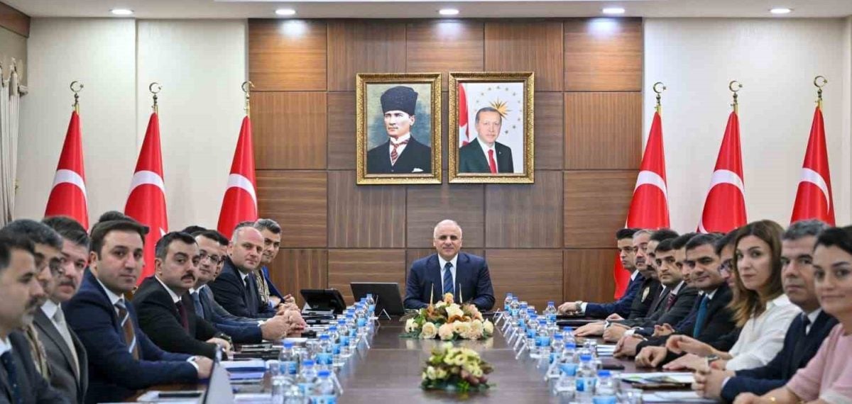 Diyarbakır Valiliği okul güvenliği tedbirlerini kapsamlı şekilde değerlendirdi