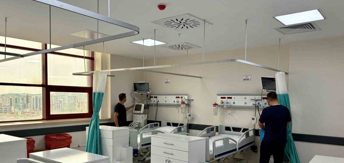Diyarbakır’da 60 yataklı 3. basamak erişkin yoğun bakım ünitesi tam kapasiteyle açıldı
