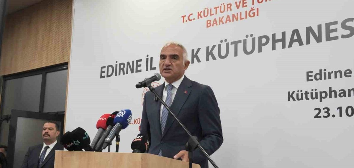 Edirne İl Halk Kütüphanesi açıldı ve Muradiye Mevlevihanesi ihya edildi