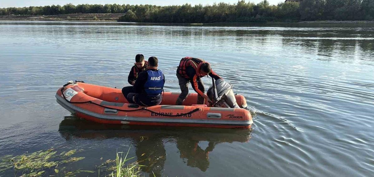 Edirne Meriç Nehri’nde alabora olan ailede 12 yaşındaki çocuk için aramalar 6’ncı günde devam ediyor