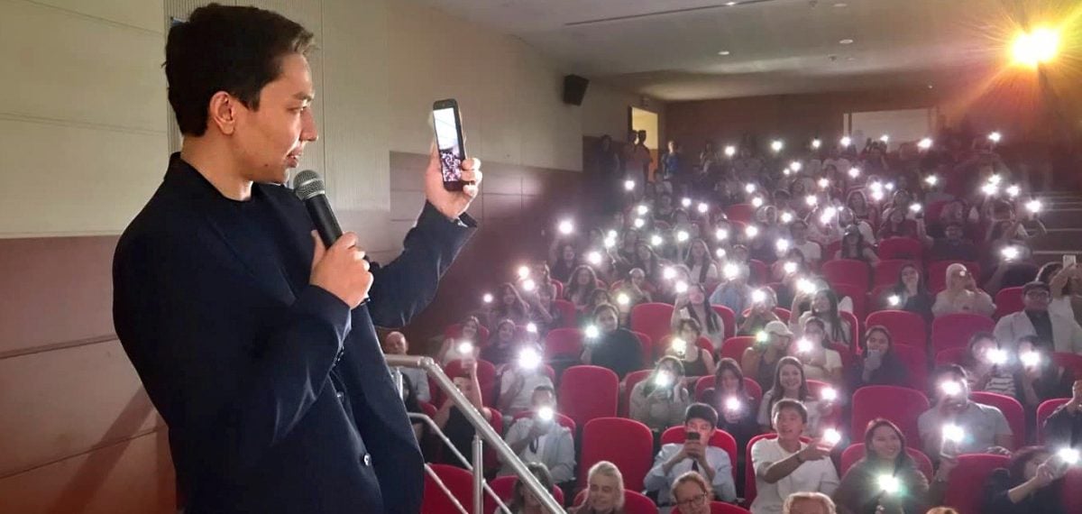 Ege İletişim Fakültesi’nde Dekan ve Bagzhan Oktyabr öğrencilerle buluştu