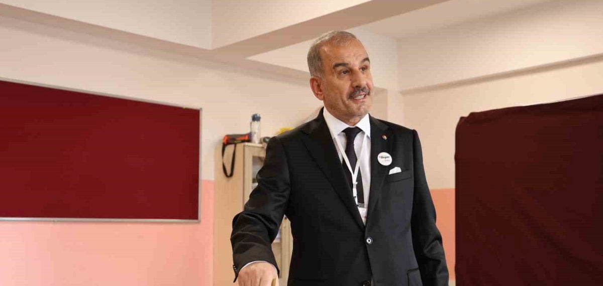 Elazığ TSO seçimleri Koç İlkokulu’nda üyelerin oy kullanmasıyla başladı