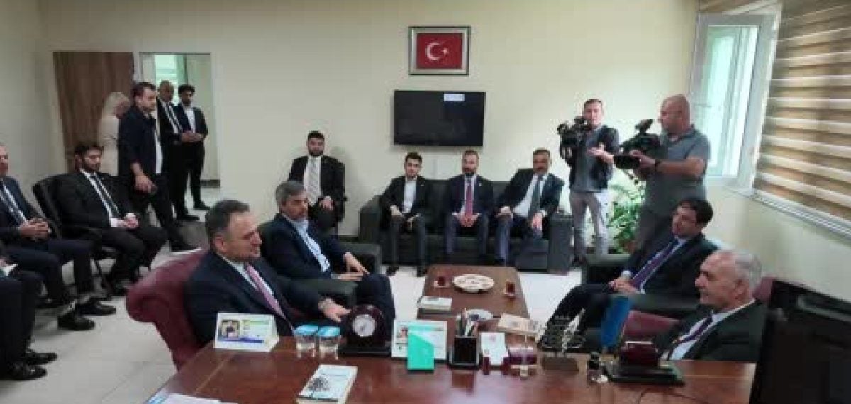 Eminoğlu KKTC sempozyumunda Filistin tarihini ve Türkiye’nin diplomasi çabalarını anlattı
