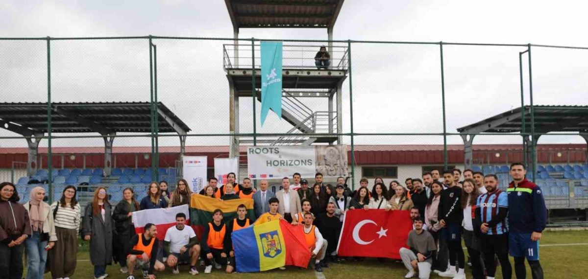 Erzurum’da dostluk maçı 2-2 sona erdi, kazanan kardeşlik oldu