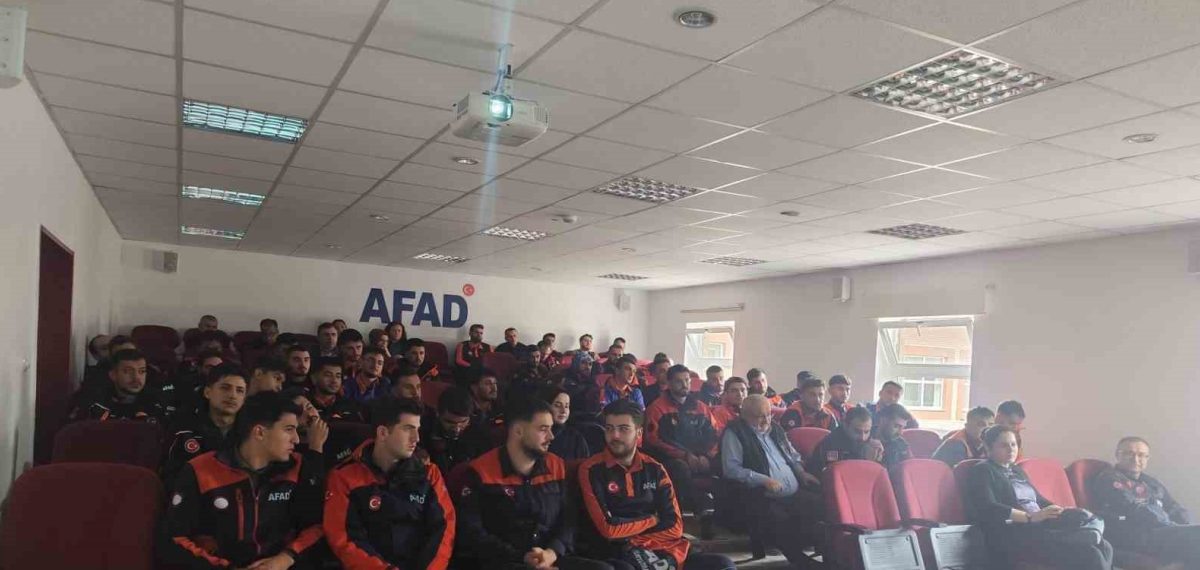 Erzurum’da kamu çalışanlarına sağlıklı yaşam ve spor bilgilendirmesi yapıldı