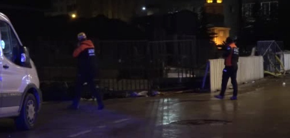 Erzurum’da sağanak sonrası inşaat çökmesi ve cadde trafiğe kapandı