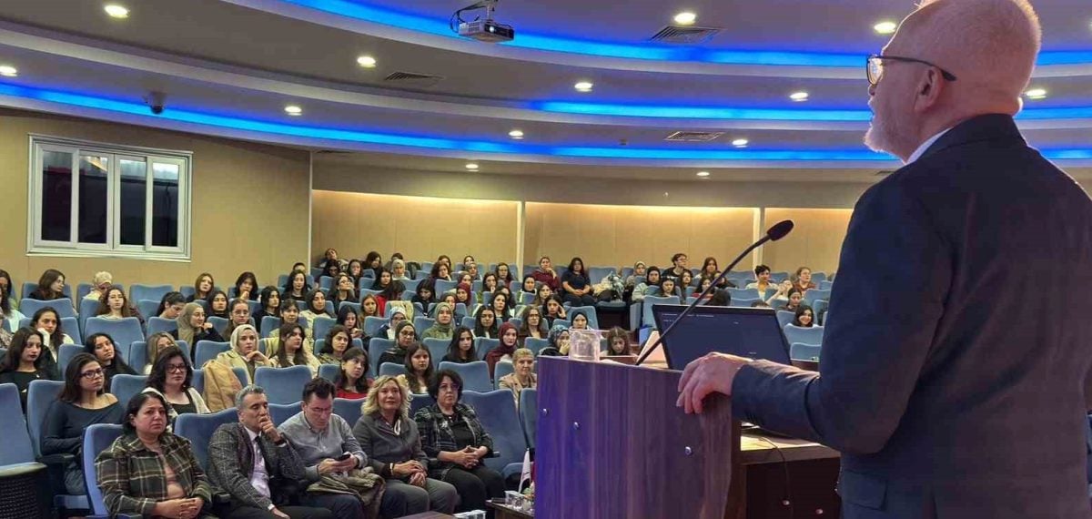 Eskişehir’de normal doğum ve emzirme uygulamaları vurgulandı etkinlik düzenlendi