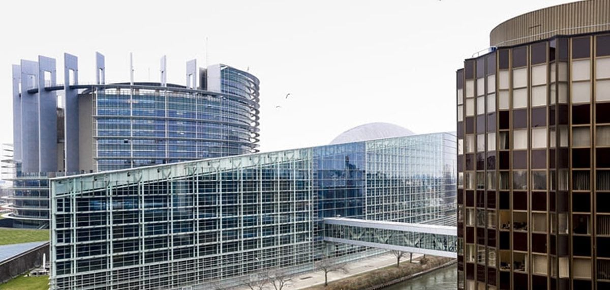 EU prosecutors raid far‑right group offices in Brussels and Strasbourg