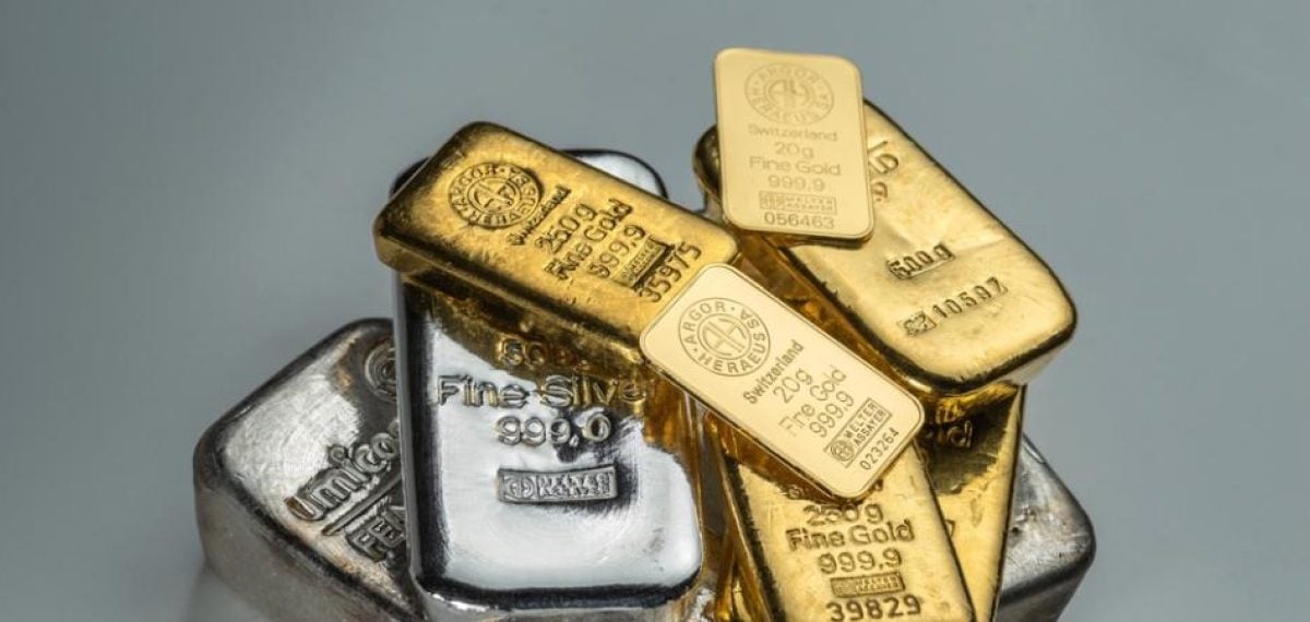Fed kararı beklentisi altında altın fiyatları düştü, jeopolitik riskler izleniyor