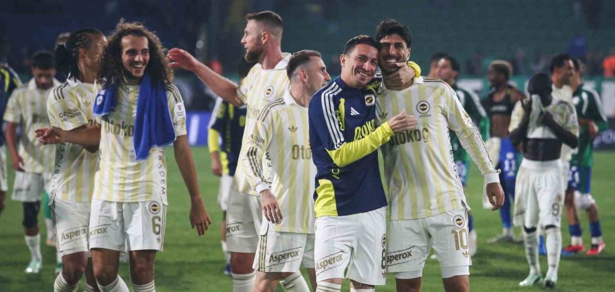 Fenerbahçe Rize deplasmanında 3-0’lık galibiyetle zafere ulaştı