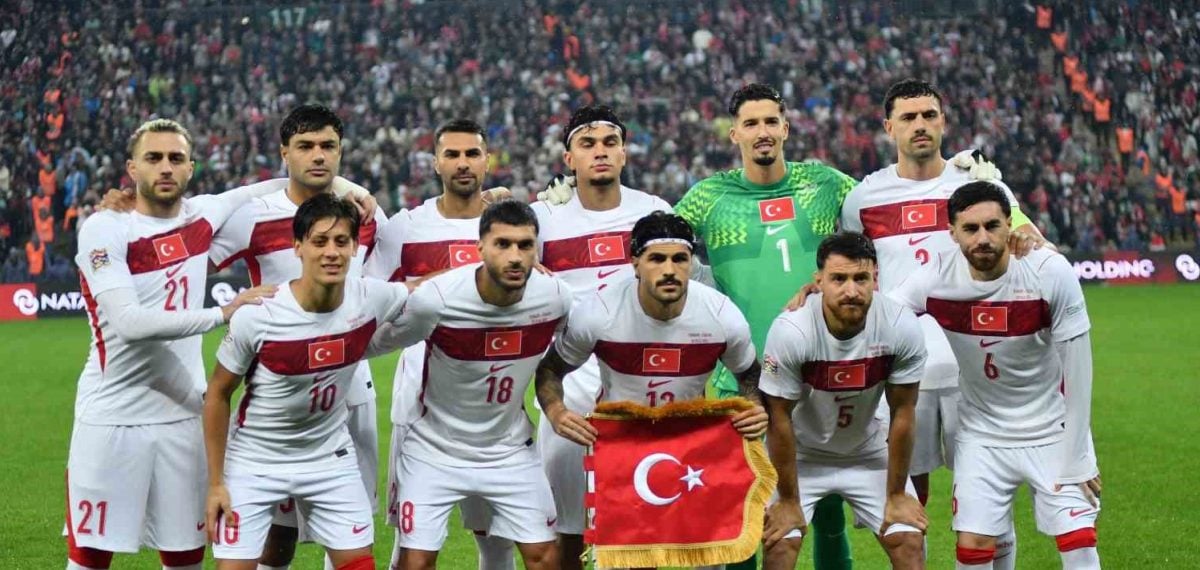 FIFA ekim sıralamasında Türkiye 31. sırada kaldı ve liderlik değişmedi