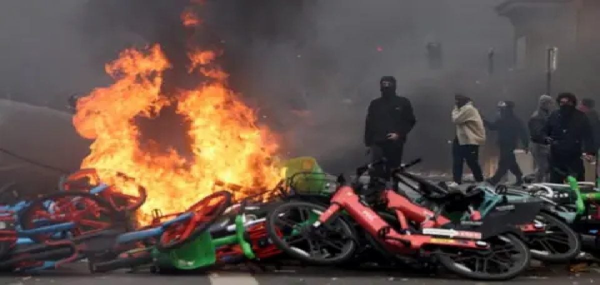 france braces for another day of mass protests amid tightened restrictions 1 nmW91F3m