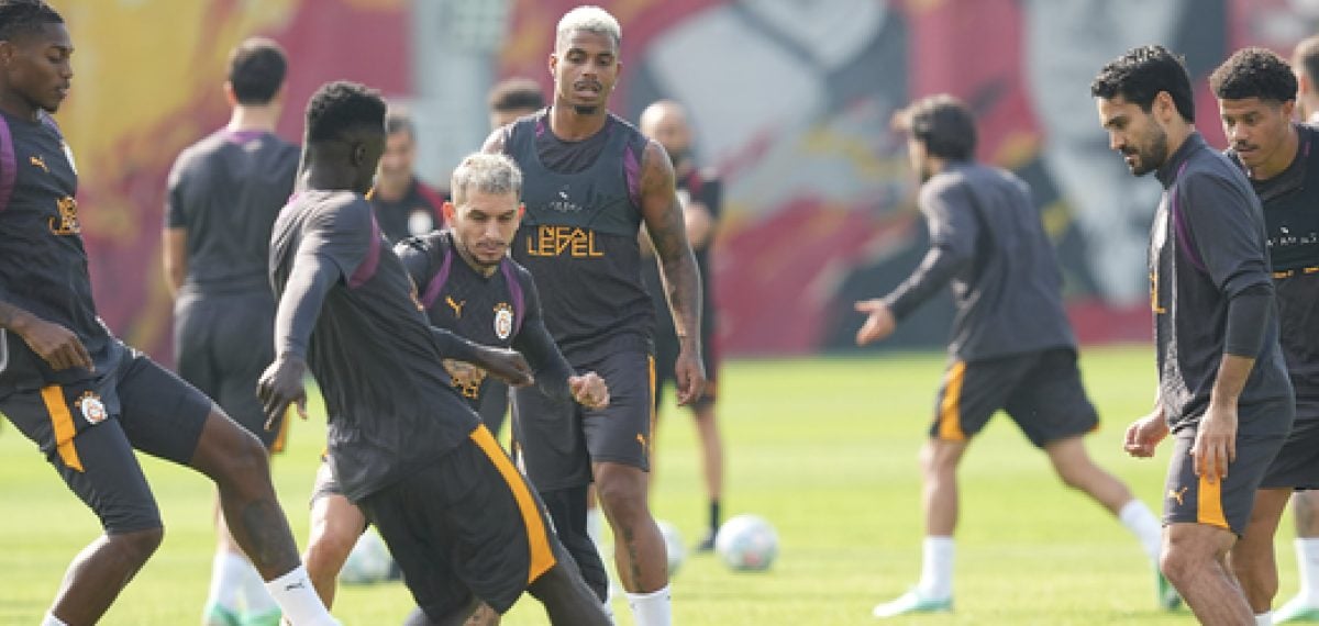 Galatasaray, Barcelona Maçı Öncesi Kemerburgaz’da Son Çalışmayı Tamamladı