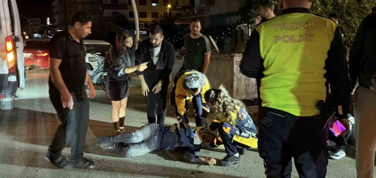 Gazipaşa’da alkollü motosiklet sürücüsünün otomobile çarpması sonucu iki kişi hastanelik