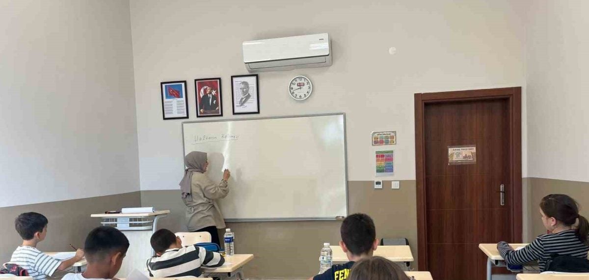 Gençlik Evi’nde ilkokul öğrencilerine ödev takip ve geliştirme kursu başladı