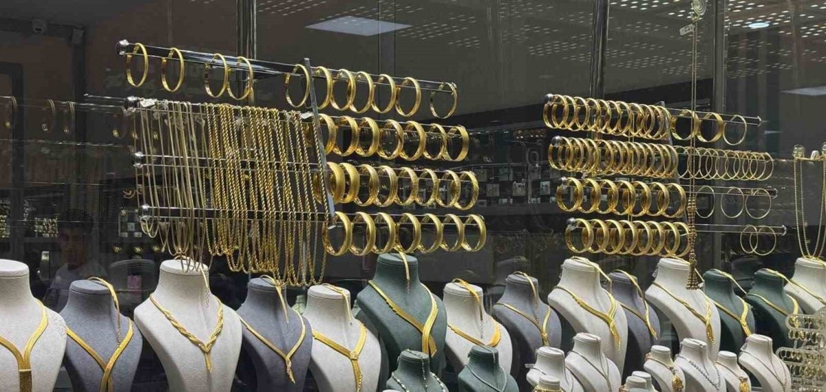 Gram altında sert düşüş yatırımcıları alım için beklemeye itti