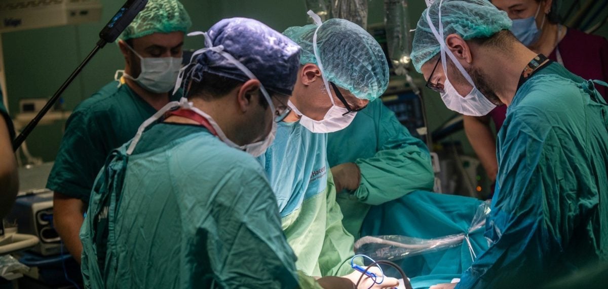 Hacettepe’de anne karnında iki spina bifida vakasına 24 saatte müdahale edildi