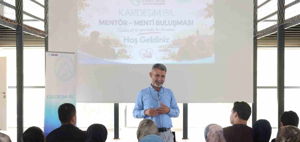 Hatay ve İstanbul iş birliğiyle öğrencilere burs tablet ve mentörlük desteği