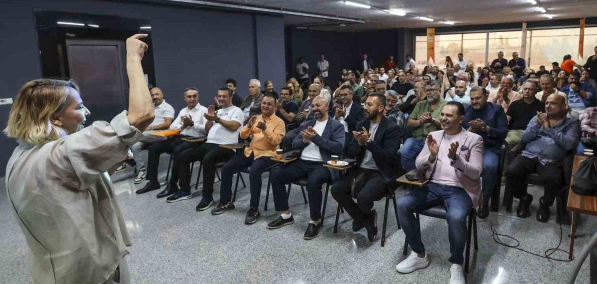 Hatice Öz komite üyeleriyle buluştu ve ATSO’da değişim mesajı verdi