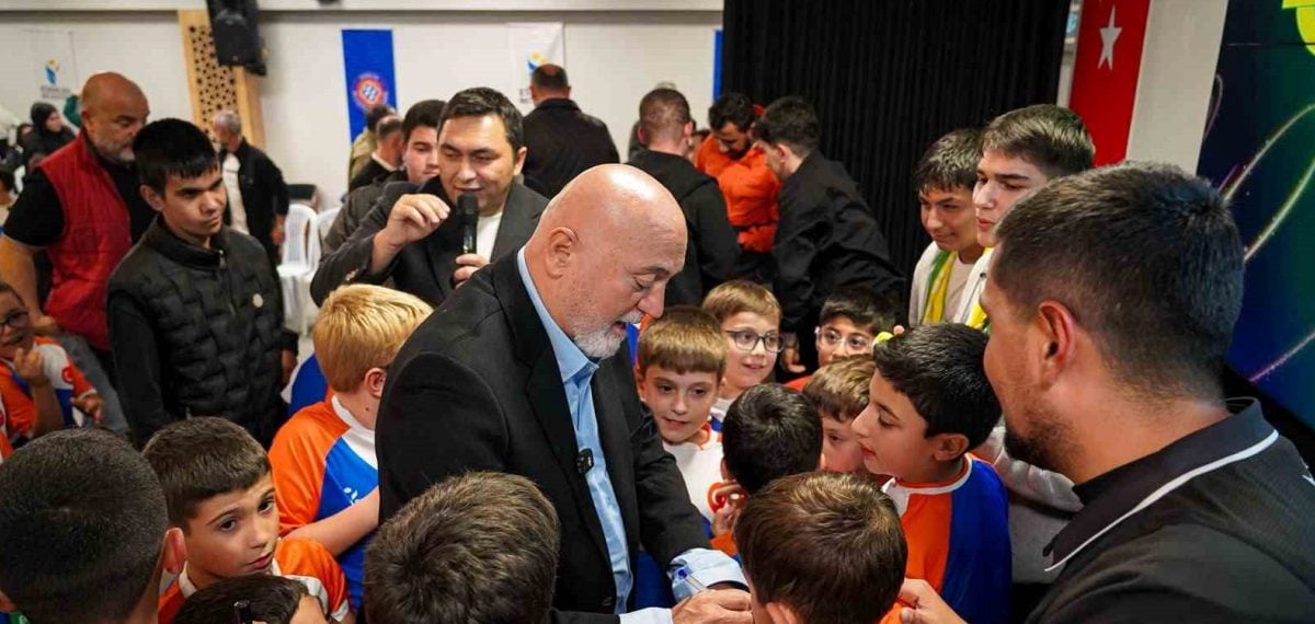 Hikmet Karaman’dan Millî Takım ve Esenler Erokspor’a İstikamet Veren Açıklama
