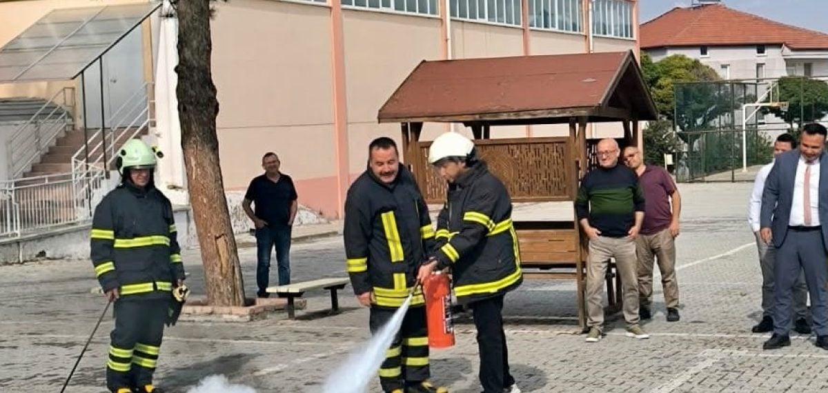 Hisarcık’ta öğrencilere afet farkındalığı eğitimi ve tatbikatlar yapıldı