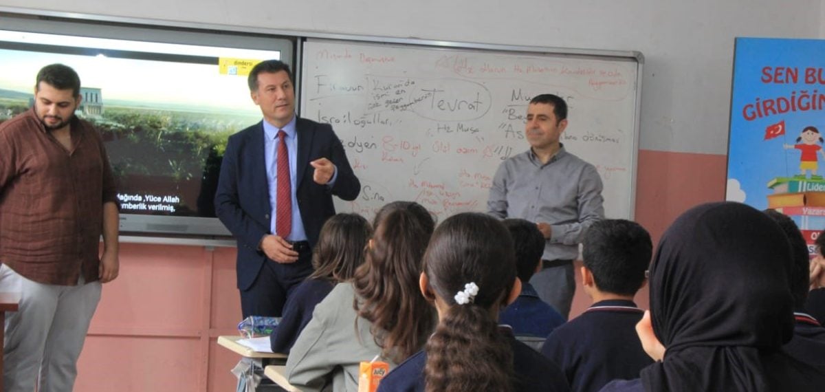 İlçe Millî Eğitim Müdürü öğrencilerle buluştu ve LGS için uyarılarda bulundu