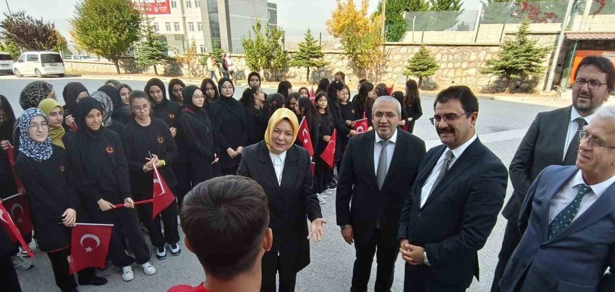 İmam hatip okullarında nitelik ve değer odaklı eğitimin güçlendirilmesi