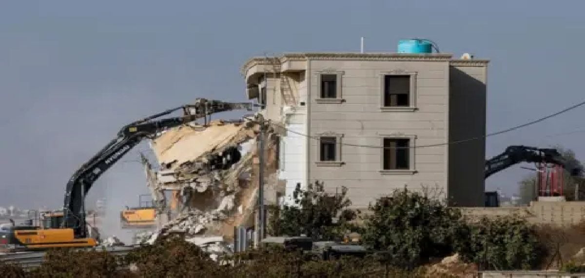 israel imposes west bank access ban ahead of national election 0 HeLQY4ZT