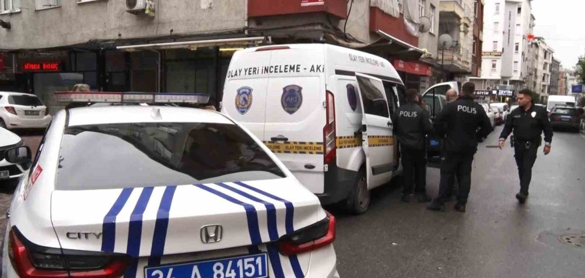 İşyerine saldıran şüpheliyi ruhsatlı silahla vuran esnafın kovalamacası kamerada