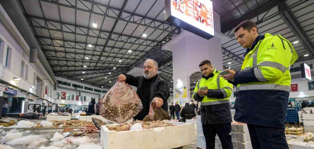 İzmir Su Ürünleri Hali’nde eylül ayında işlem hacmi yüzde 8 arttı