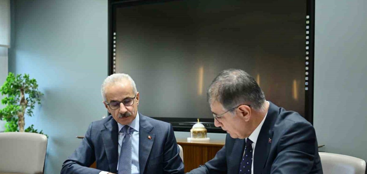 İzmir ulaşımında 2. çevre yolu ve İZBAN için kapsamlı iş birliği planı