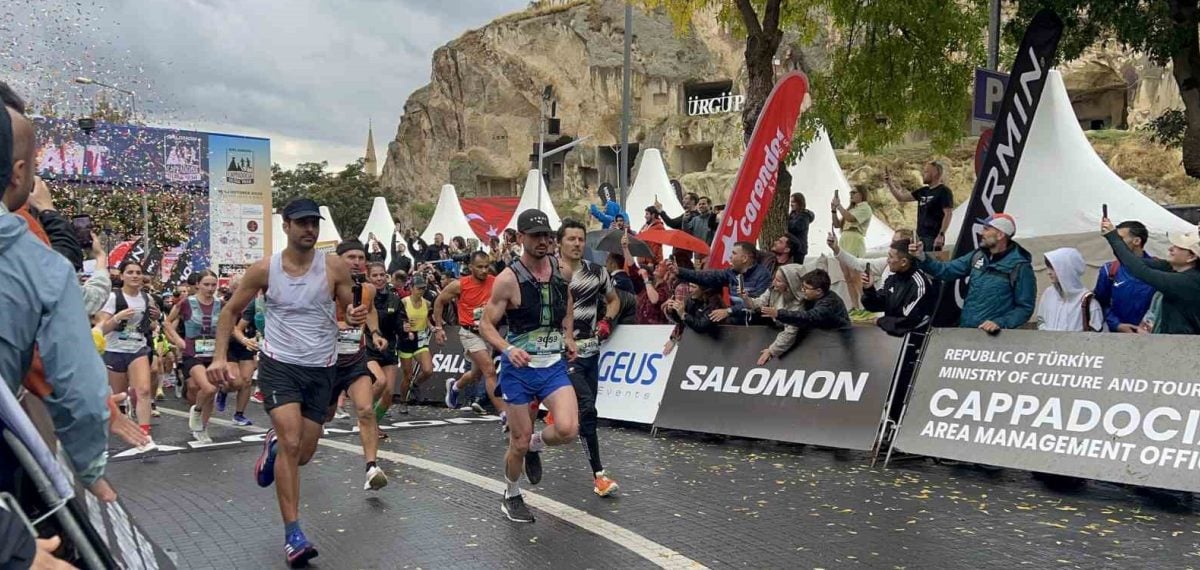 Kapadokya Ultra Trail başladı 78 ülkeden sporcular bölgeyi keşfediyor