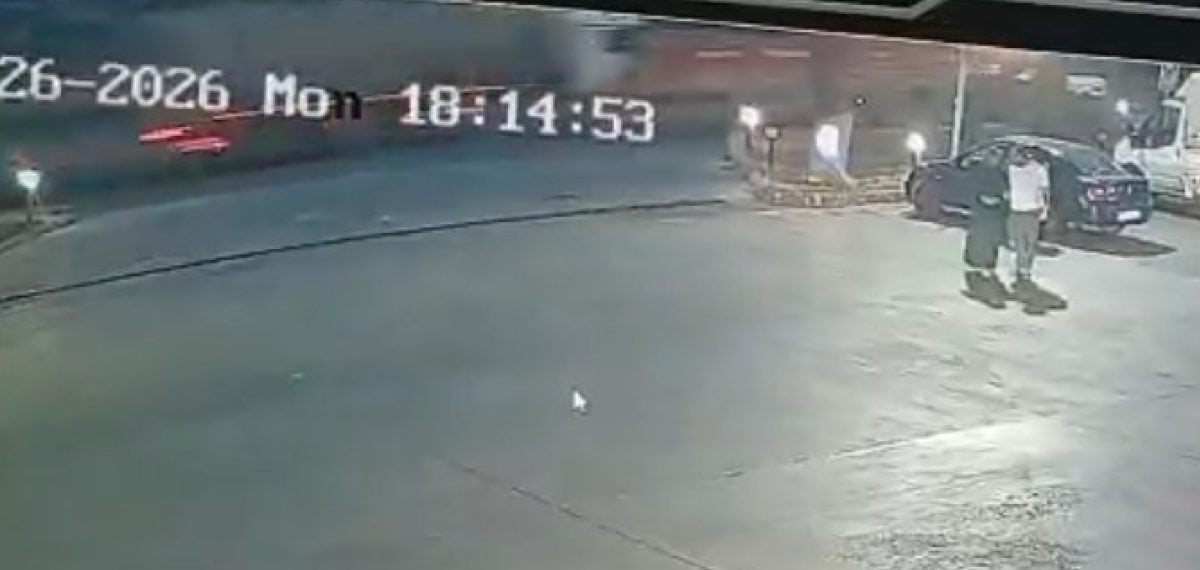 Karapınar’da pancar yüklü traktör römorku tır çarpmasıyla devrildi