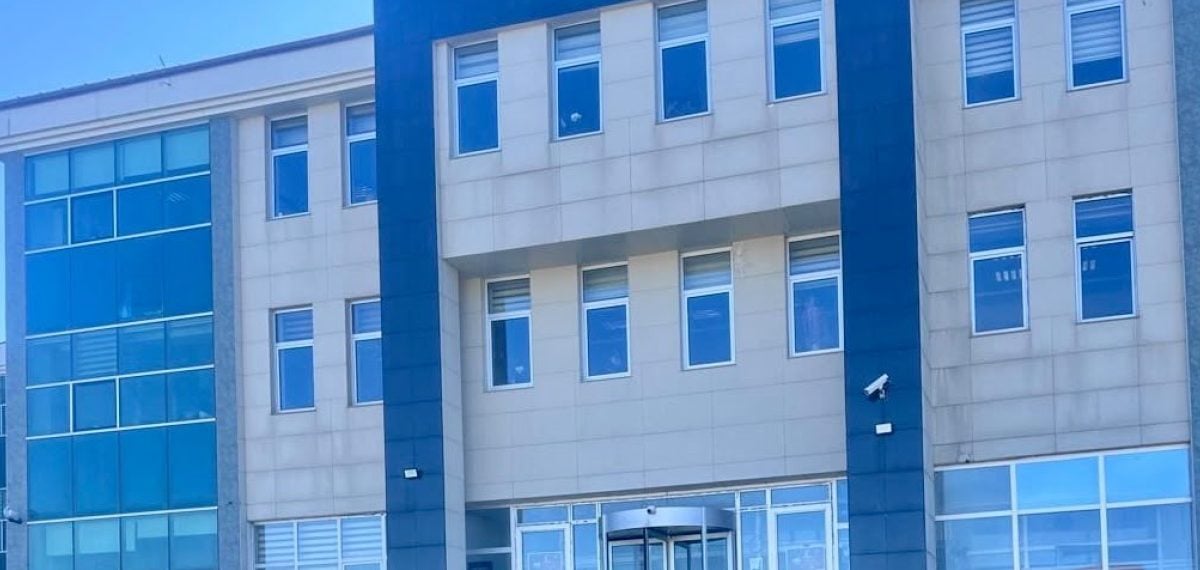 Kars’ta sokak satıcısına yapılan operasyonda bir şüpheli tutuklandı