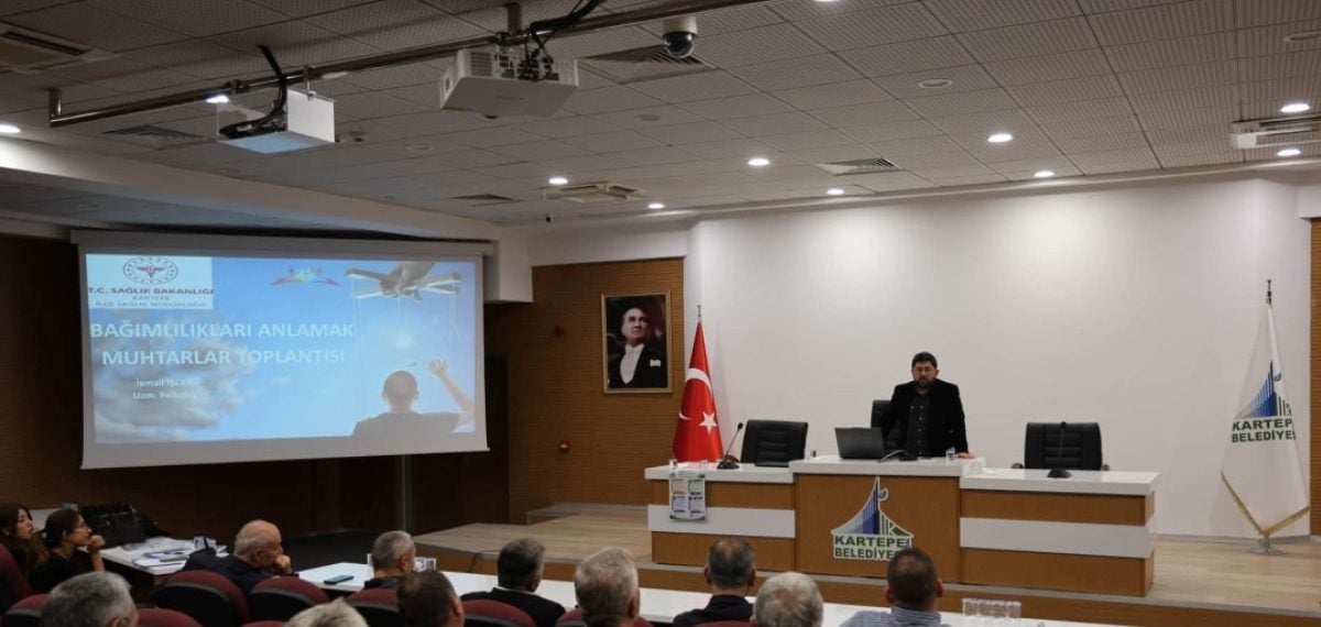 Kartepe’de muhtar ve azalara yönelik Sağlıklı Hayat Akademisi eğitimi düzenlendi