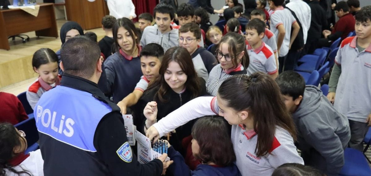 Kastamonu’da 1 haftada 1.140 öğrenciye güvenlik ve siber eğitim verildi