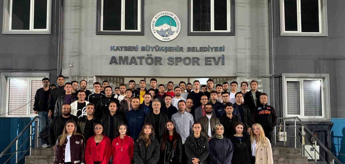 Kayseri hakemlerine 2026-2027 sezonu kıyafet ve çanta teslim edildi